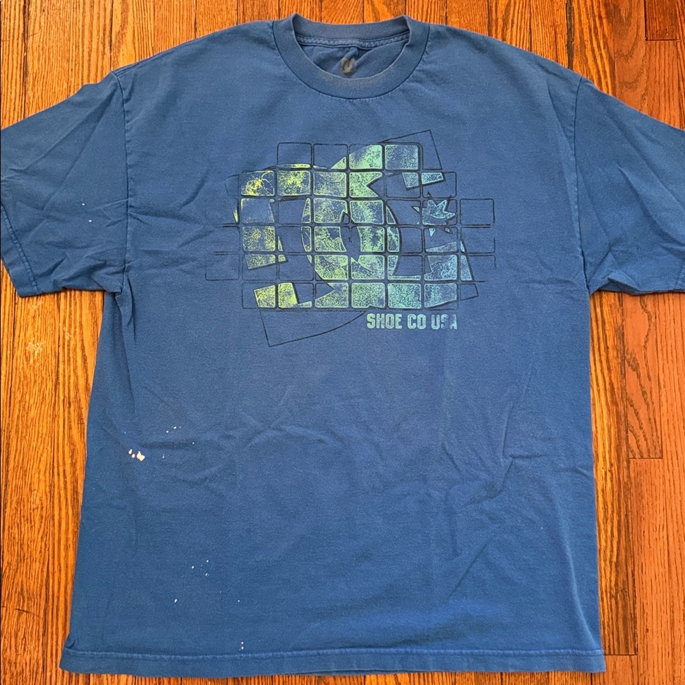 Y2K DC Shoes Vintage T-Shirt
